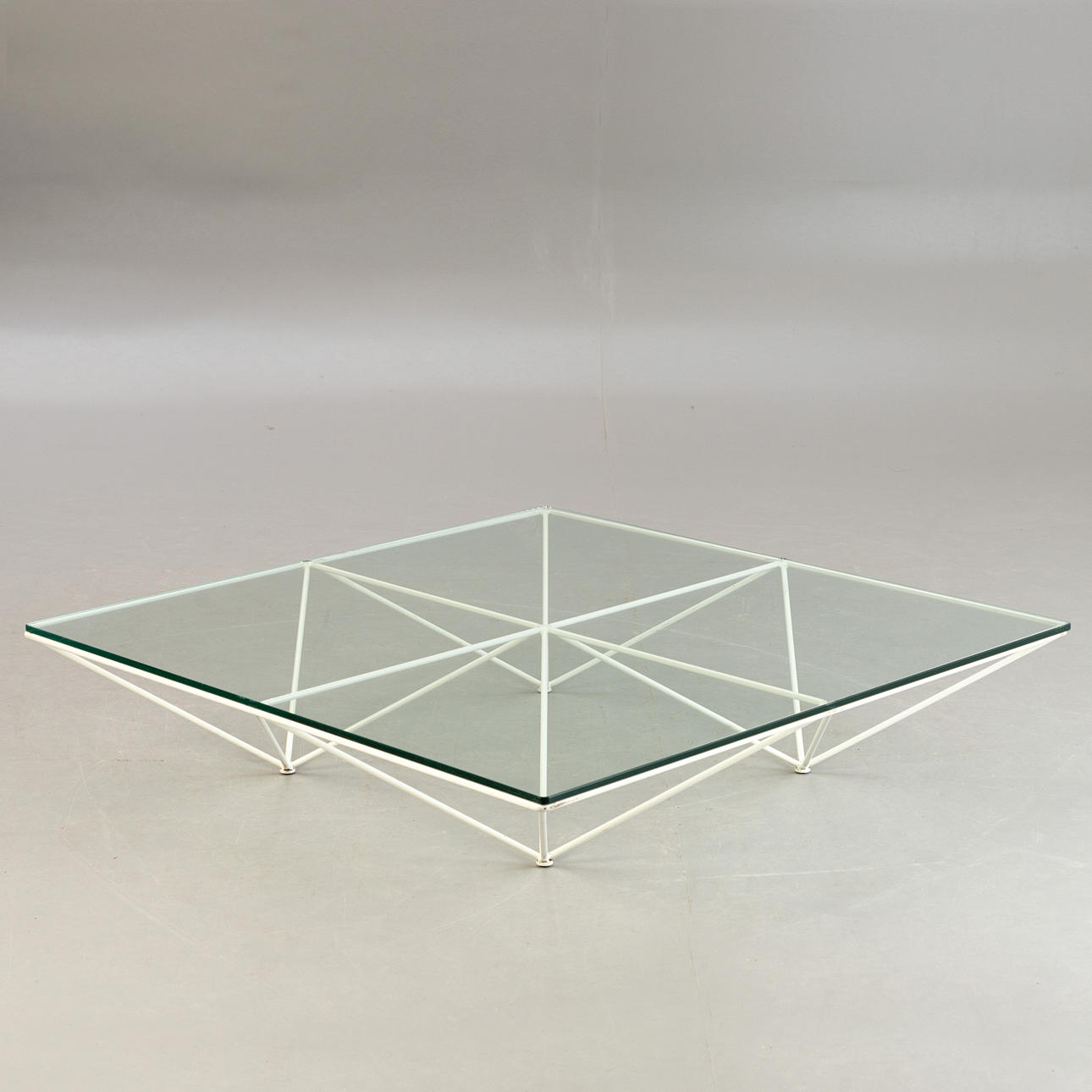 PAOLO PIVA. 'ALANDA' soffbord.