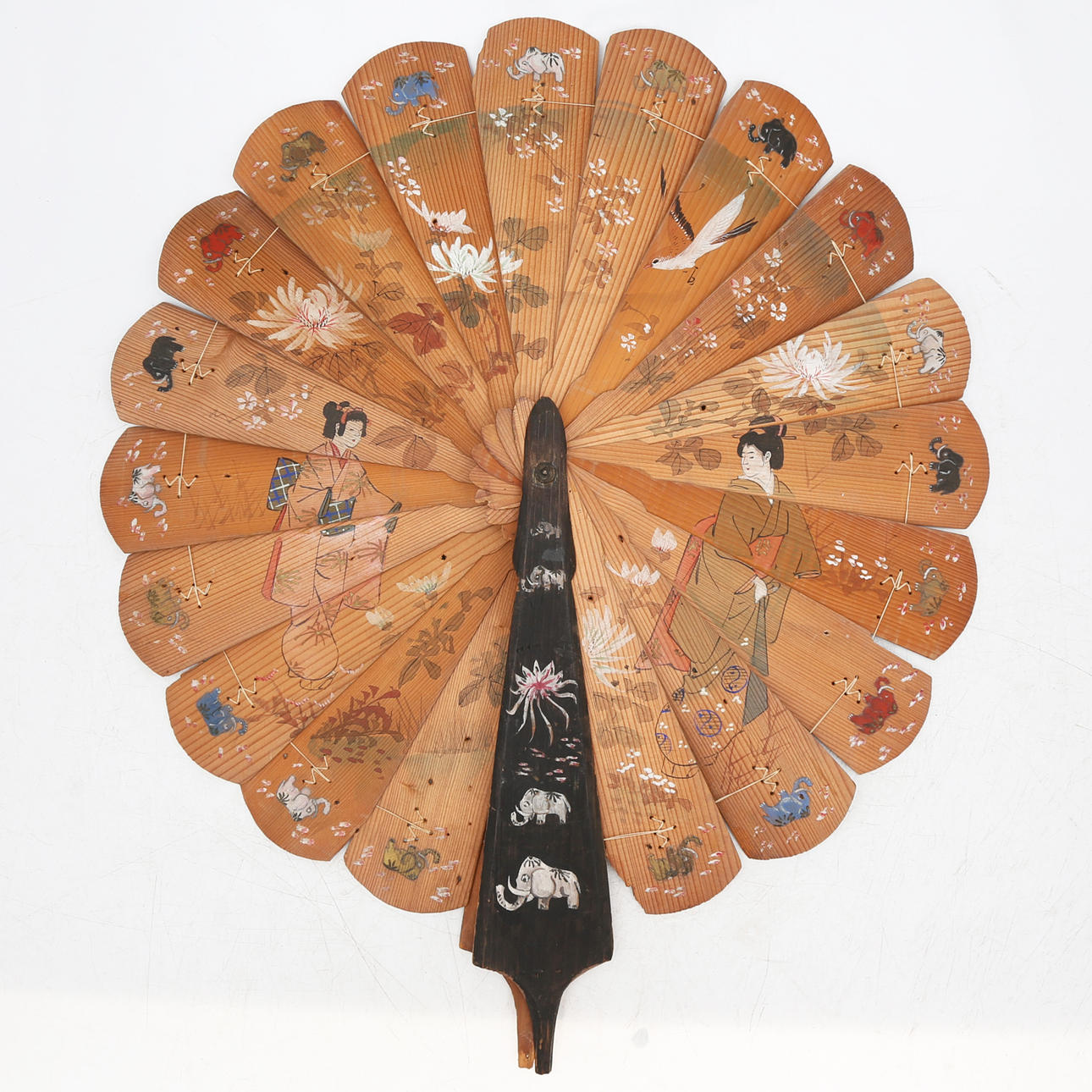 Abanico japonés en madera con padrones lacados y decoración pintada, de ...
