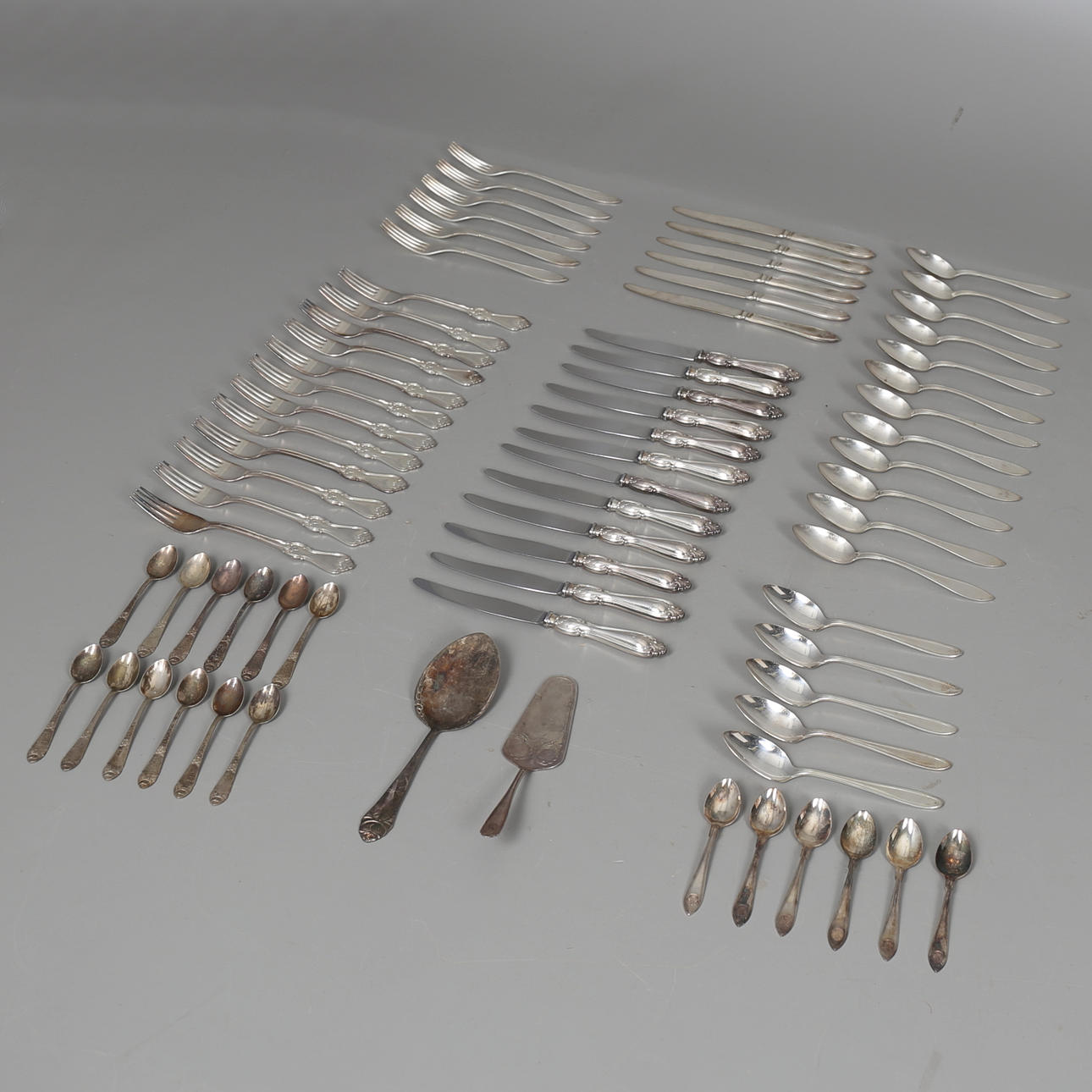 BESTICK i nysilver, 68 delar, stämplade.