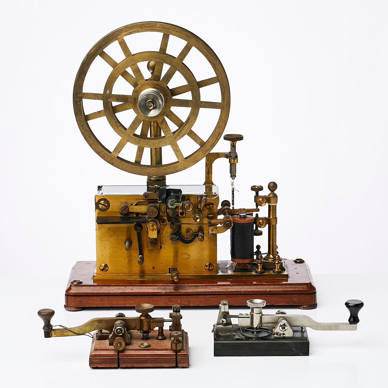 TELEGRAPH, LM Ericsson, brass and wood, 2 telegraph keys.