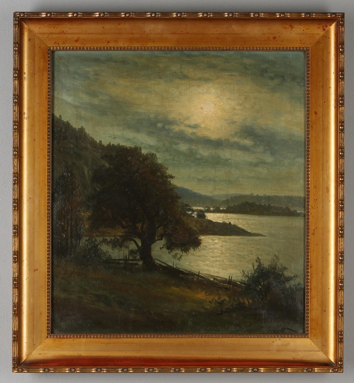 OKÄND KONSTNÄR. Motiv från Hindås, olja på duk, otydligt signerad och daterad.