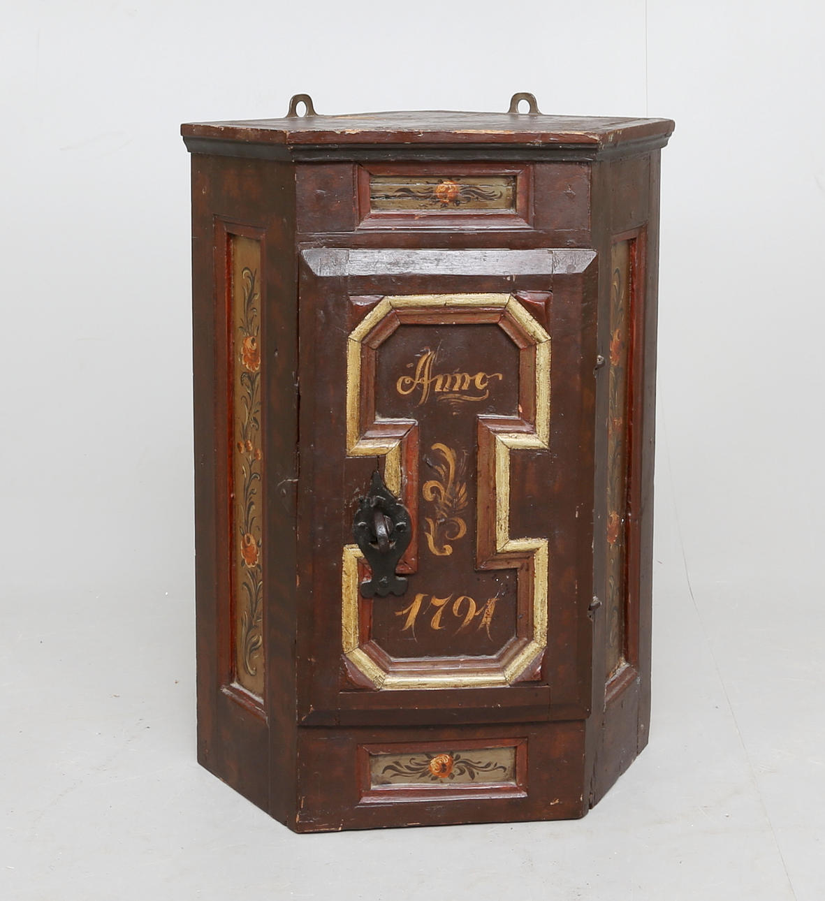 VÄGGSKÅP, Anno 1791.