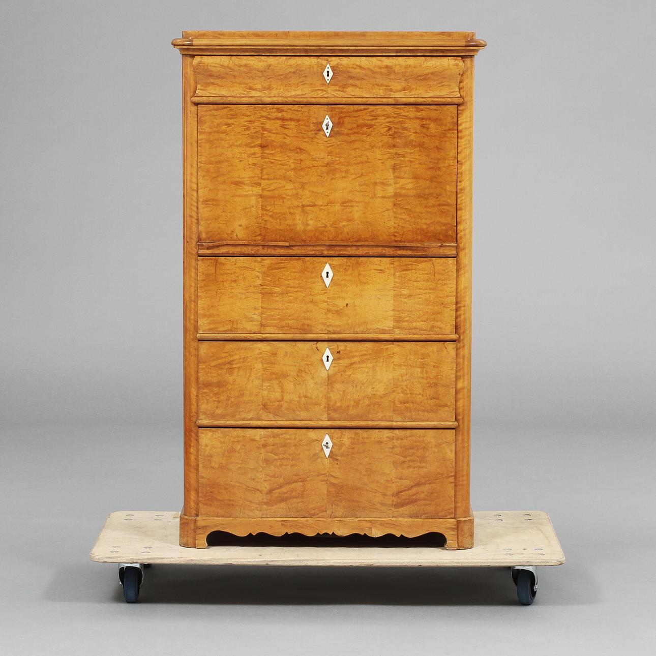 CHIFFONIER, 1800-tal.