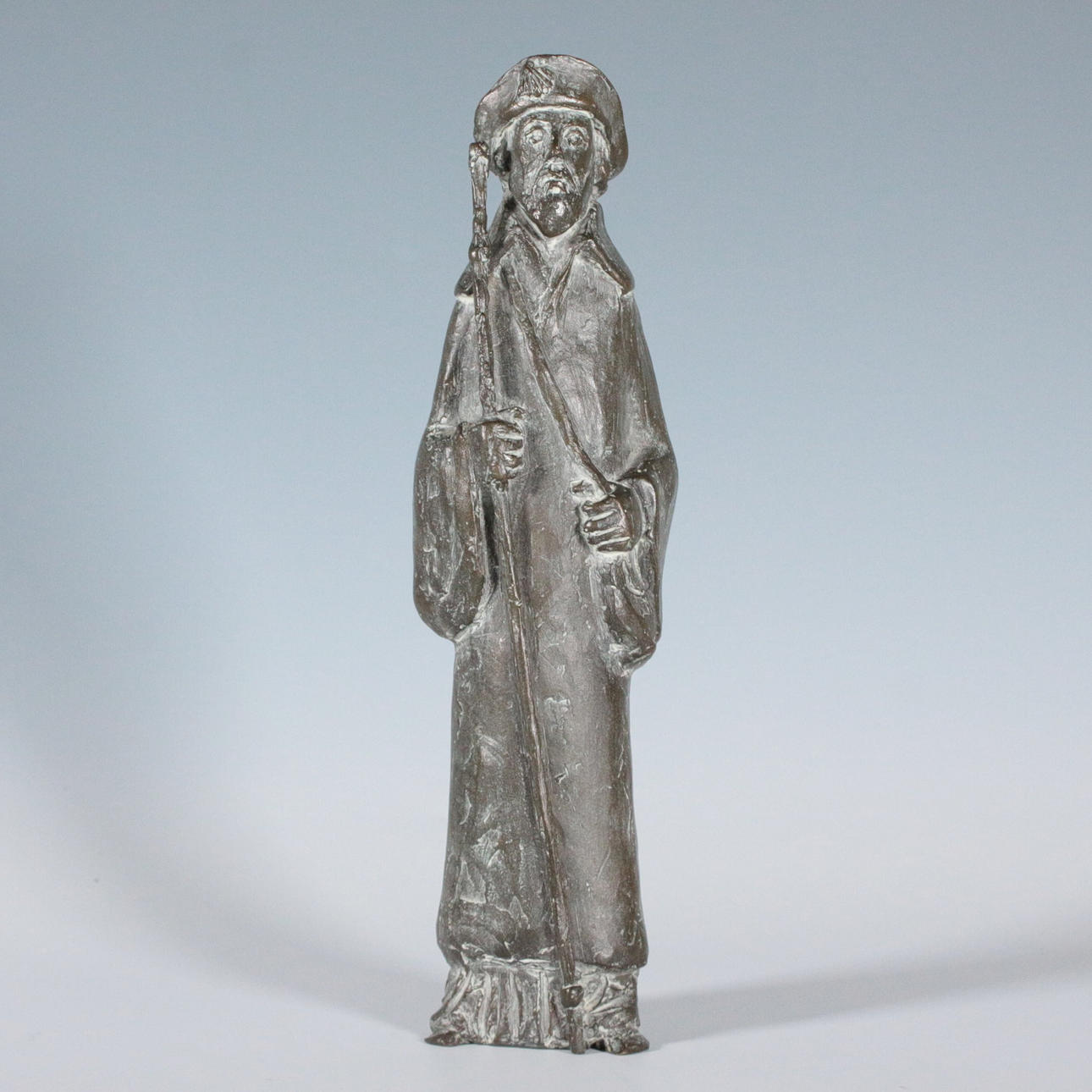 Artista desconocido. 'Pastor', escultura, bronce, con monograma.