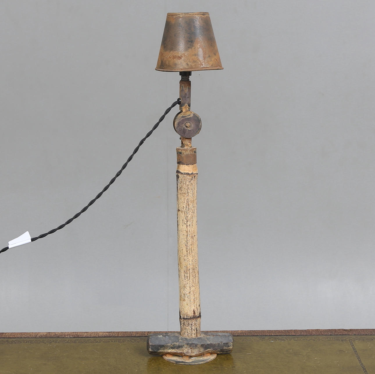 BORDSLAMPA, Steampunk-stil, samtida.