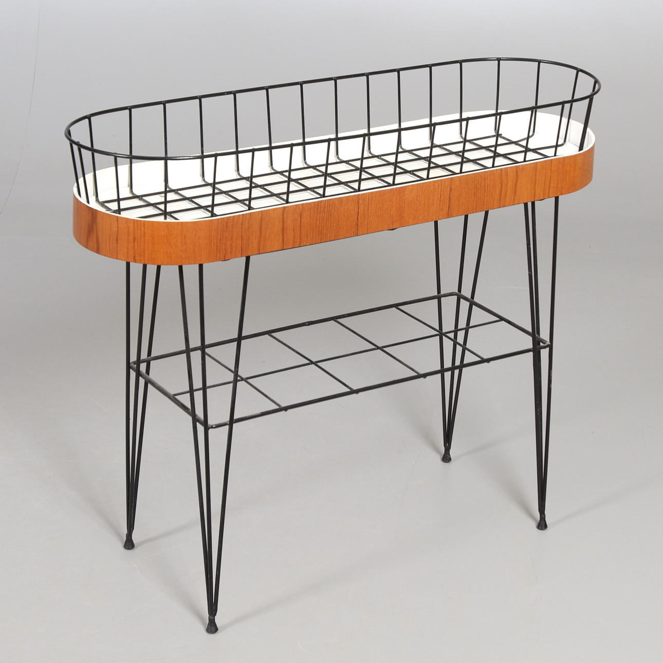 BLOMBORD, teak, string, 1960-tal.