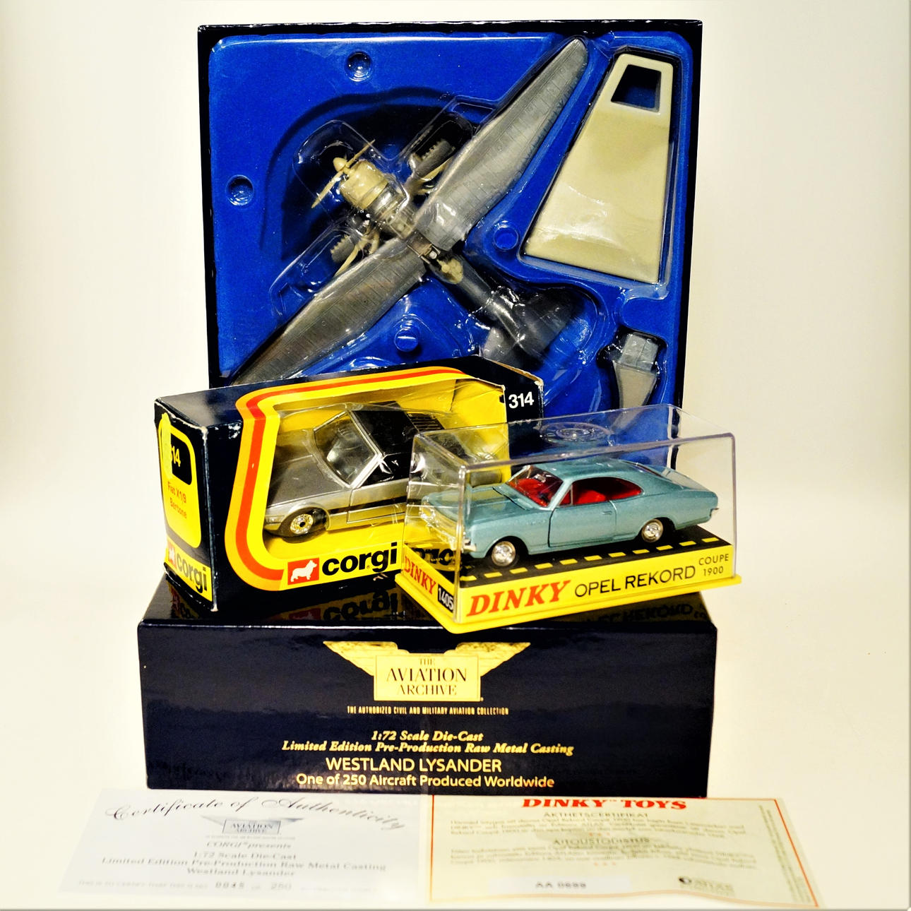 MODEL PLANES / MODEL CARS, Corgi and Dinky.