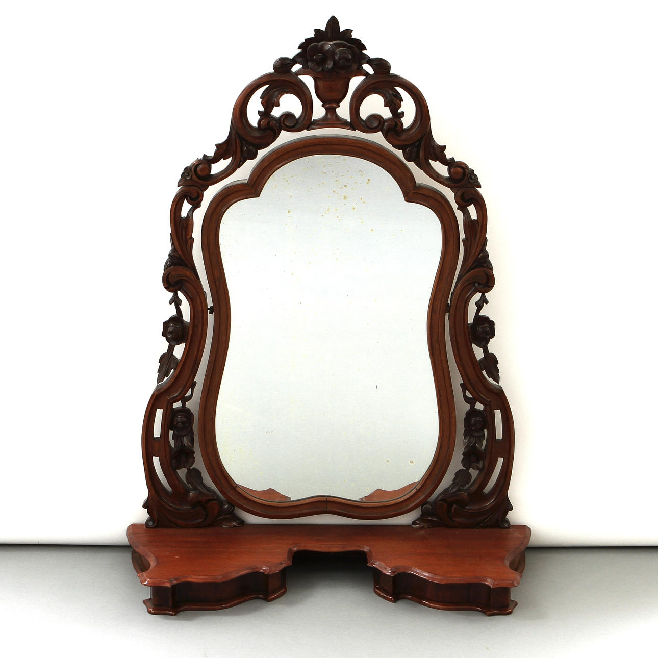 BORDSSPEGEL, nyrokoko, 1800-talets andra hälft.