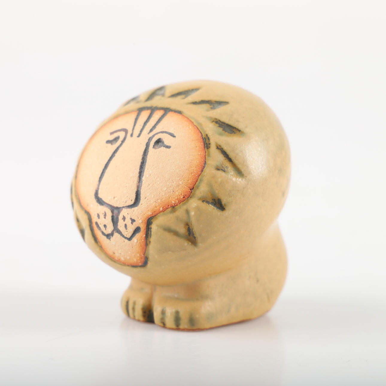 LISA LARSON. Figur, løve, stentøj, Gustavsberg.