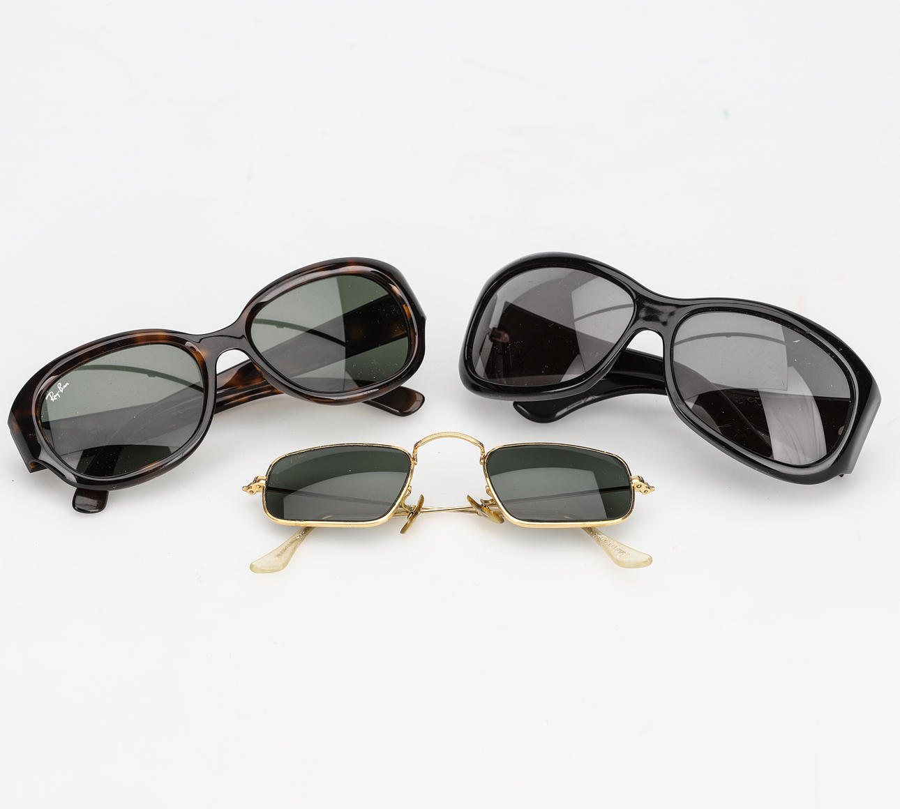 SOLGLASÖGON 3 par, RAY-BAN, GUCCI.