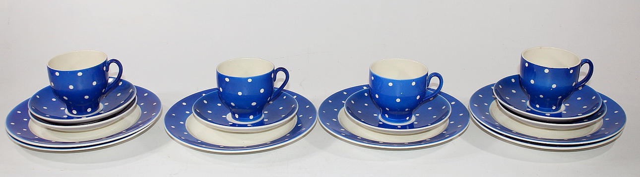 KAFFESERVIS, porslin, 16 delar "Amanita" Upsala/Ekeby Gefle.