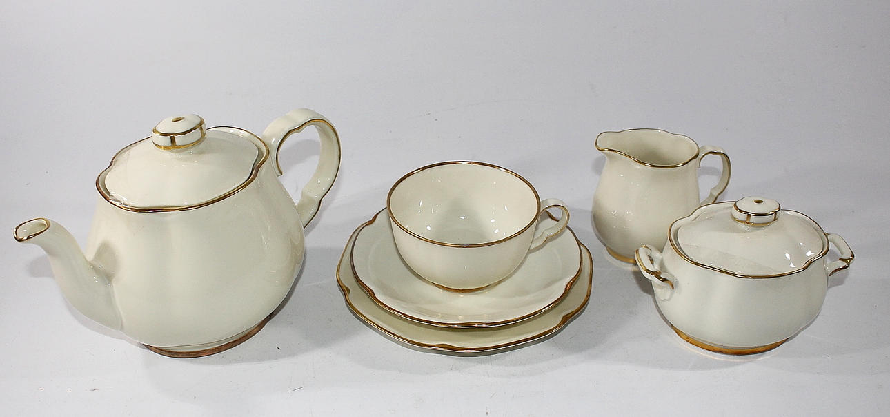 TESERVIS, porslin, 27 delar, ALP Lidköping.