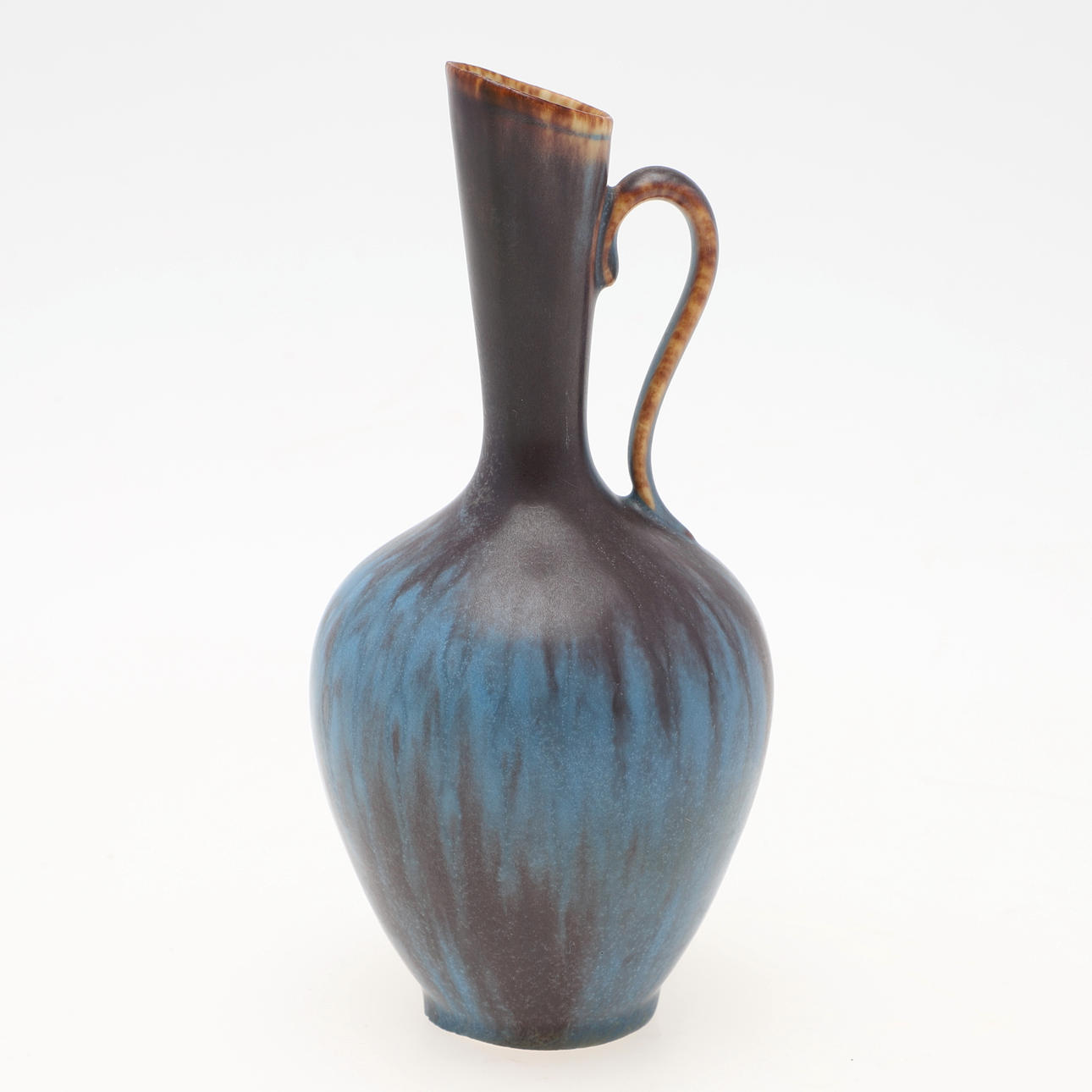 GUNNAR NYLUND. Hänkelvas, stoneware, Rörstrand.