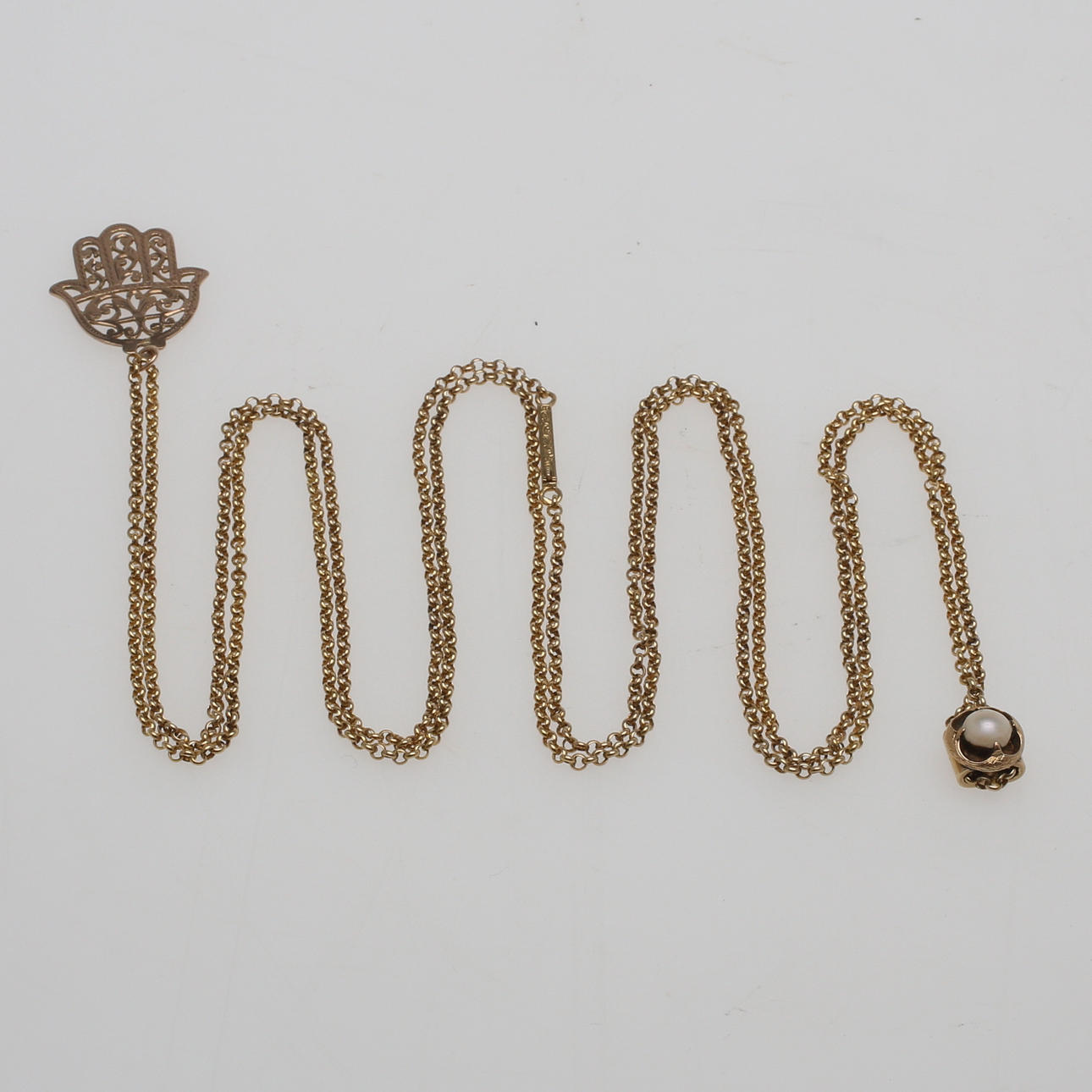 HALSBAND, ärtlänk, Fatimas hand, 18k guld, vikt ca 27 gram.