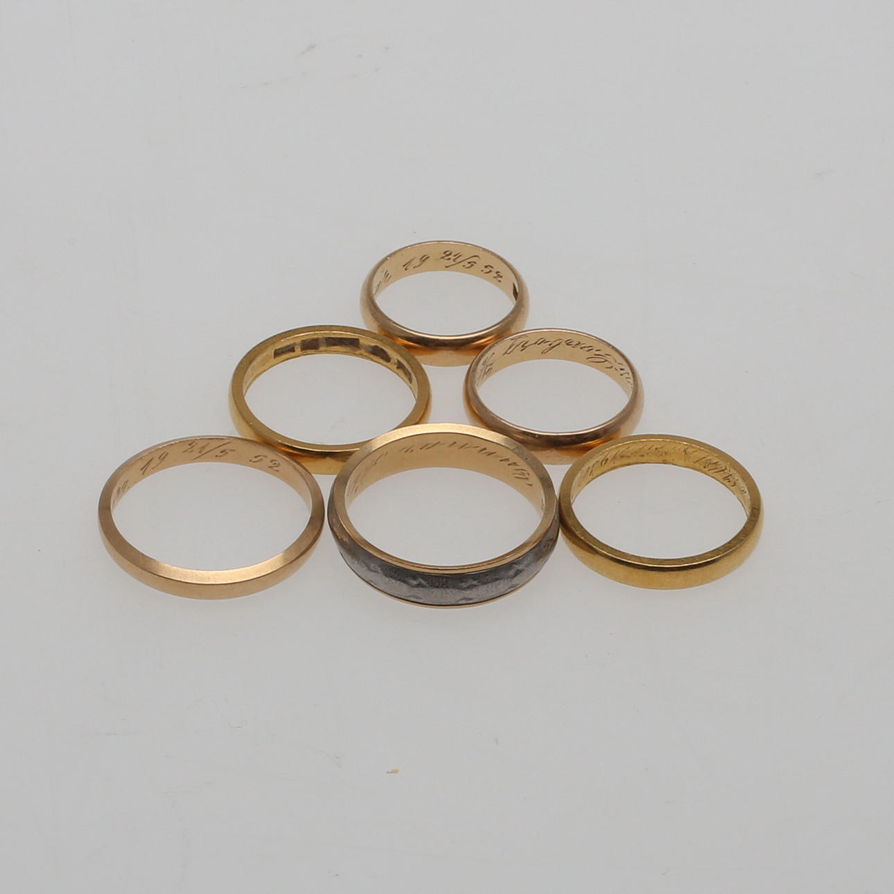 RINGAR, 6 stycken, 18 k guld, vikt ca 26 gram.