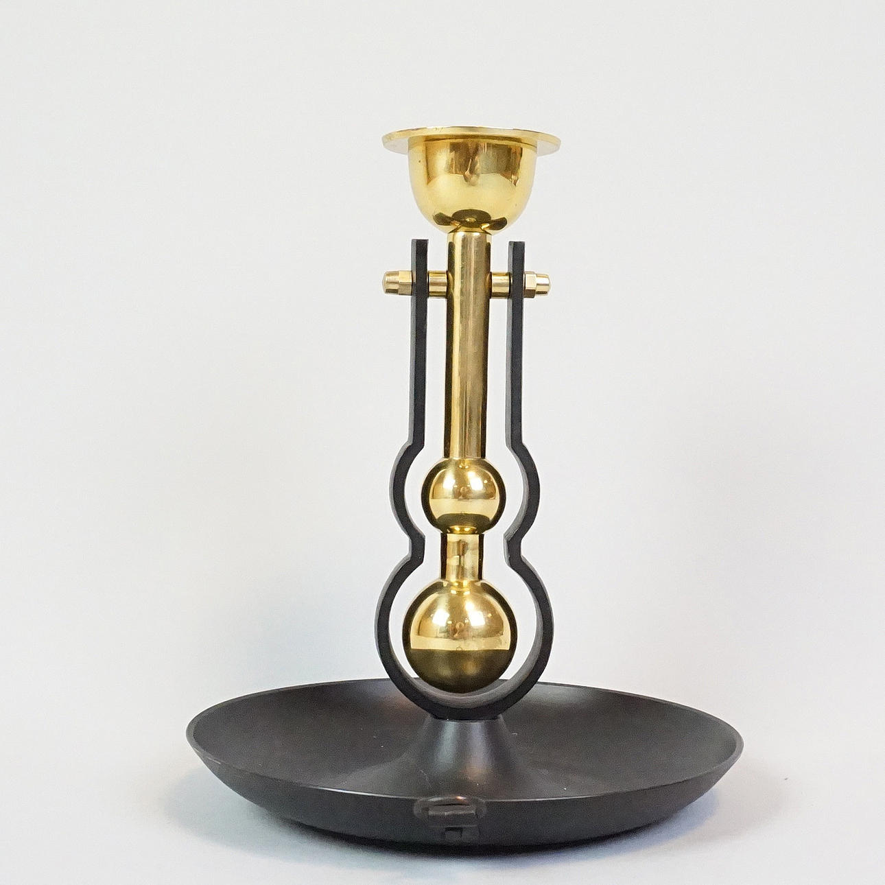 SKEPPSLJUSSTAKE, mässing och gjutgods.