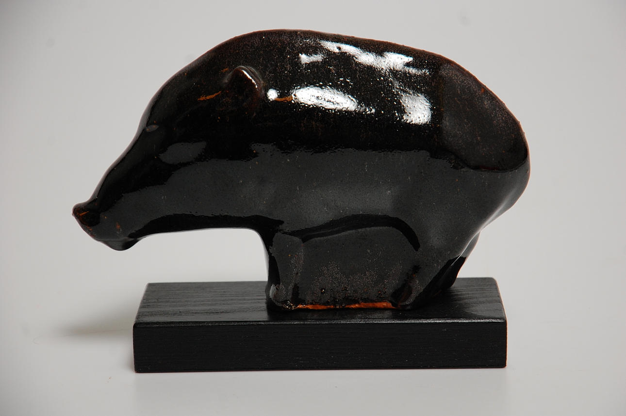 ULLA KRAITZ. figurin, " Vildsvin " stengods, signerad.