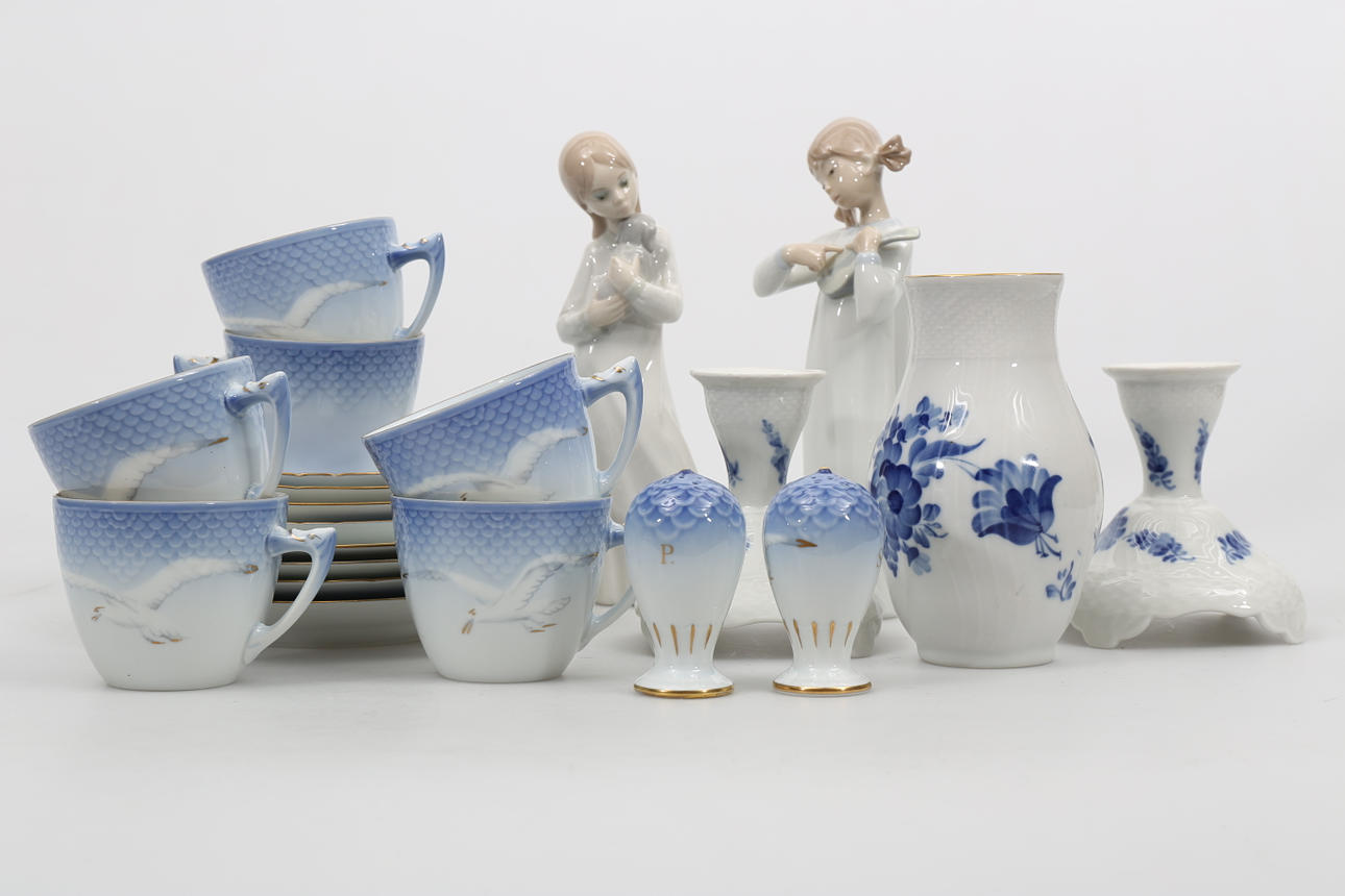 PORSLINSFÖREMÅL, 21 delar, bland annat Kunglig Dansk och Bing & Gröndahl.