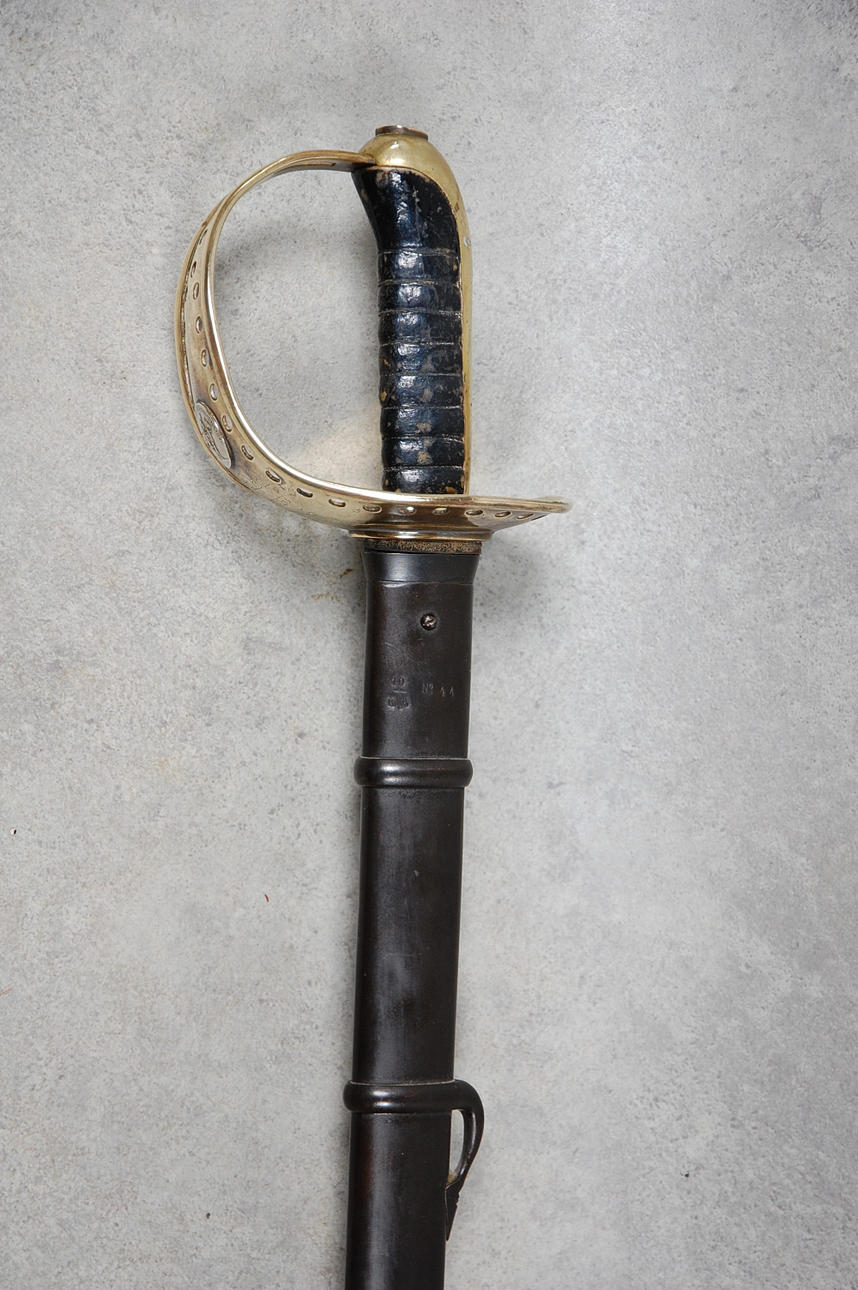 SABEL, M/ 1893, E Svalling, Eskilstuna, märkt Smålands Husarer.