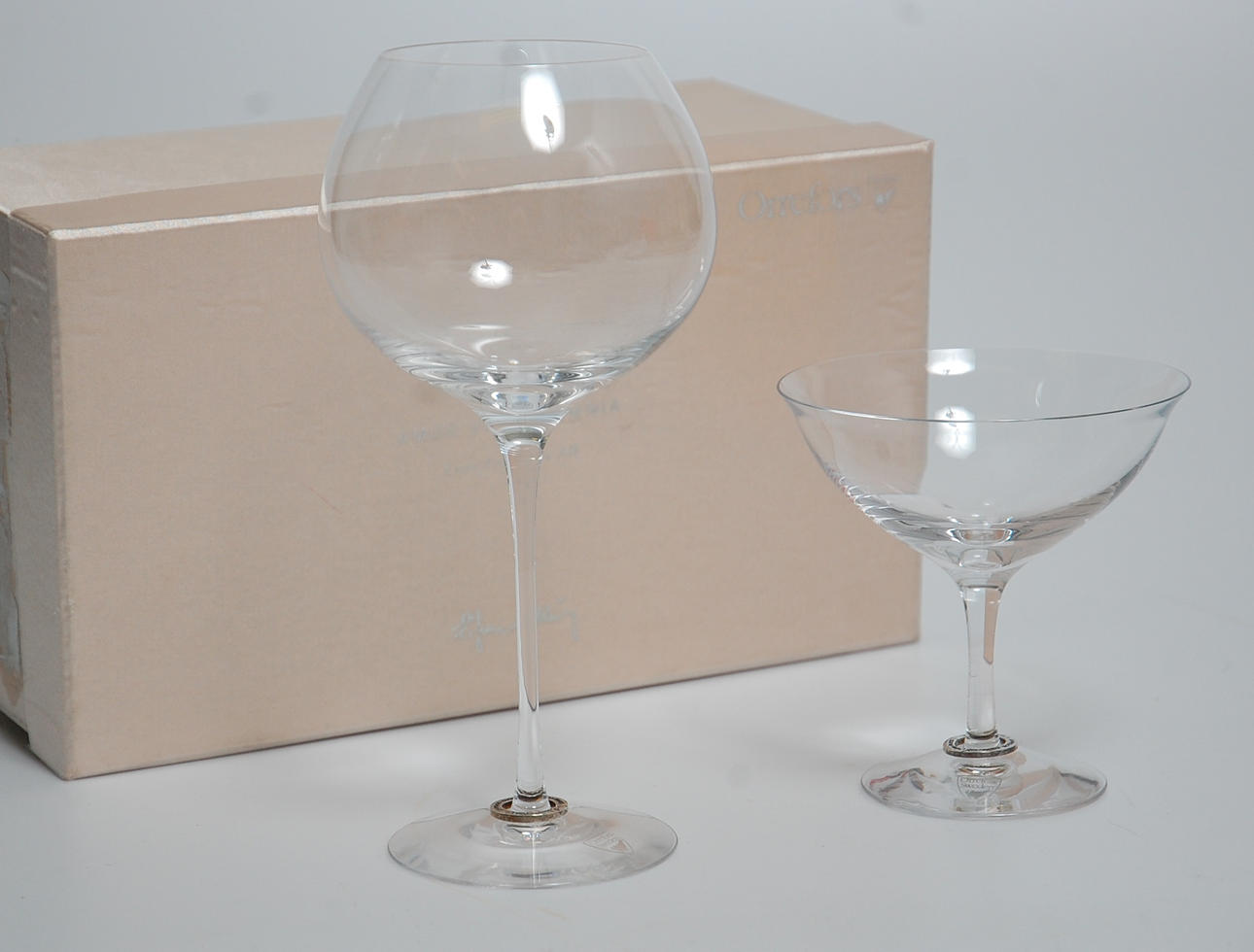 EFVA ATTLING. " Amor Vincit Omnia " glas, 2 st , Orrefors, i originalkartong.