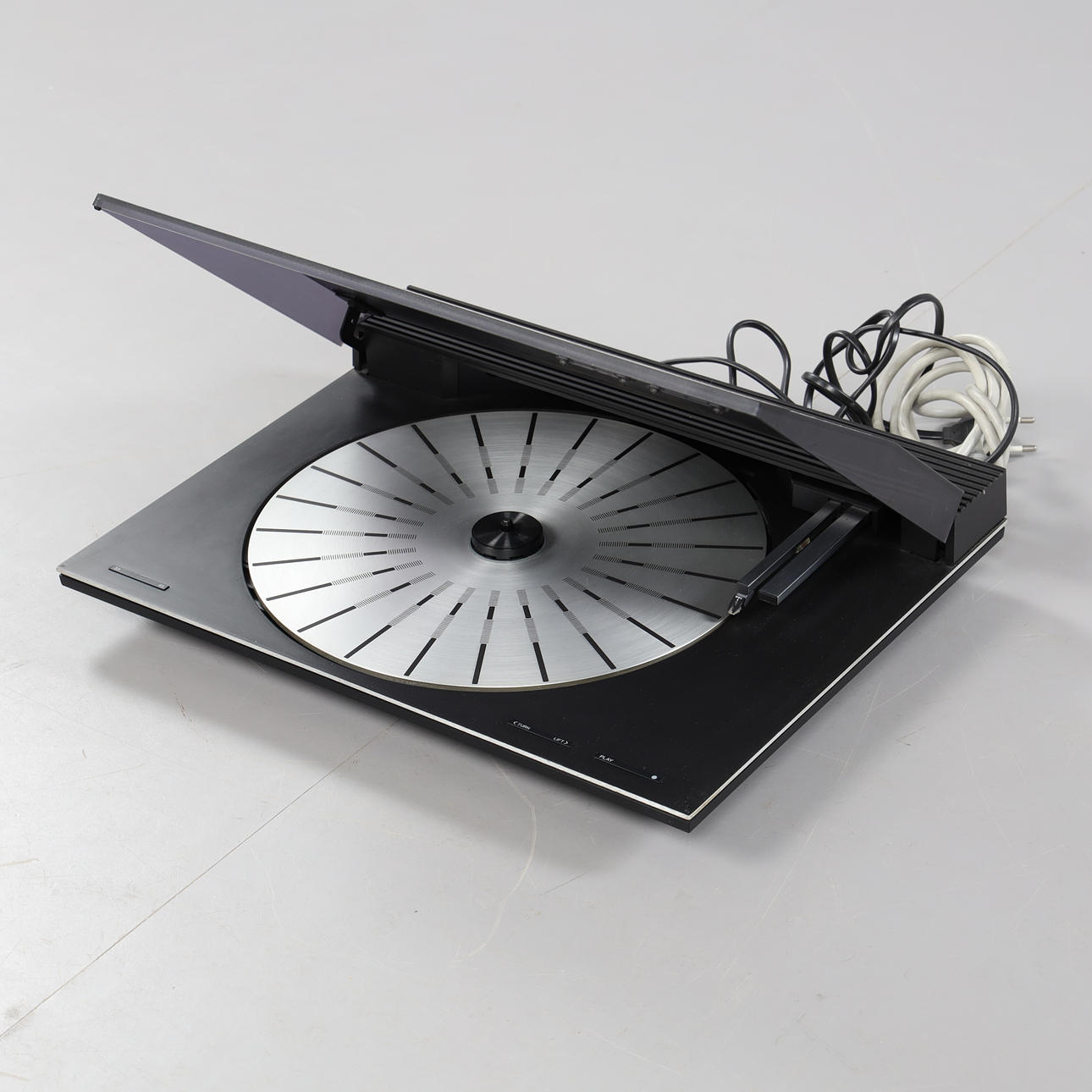 BANG & OLUFSEN "Beogram 3000", Plattenspieler.