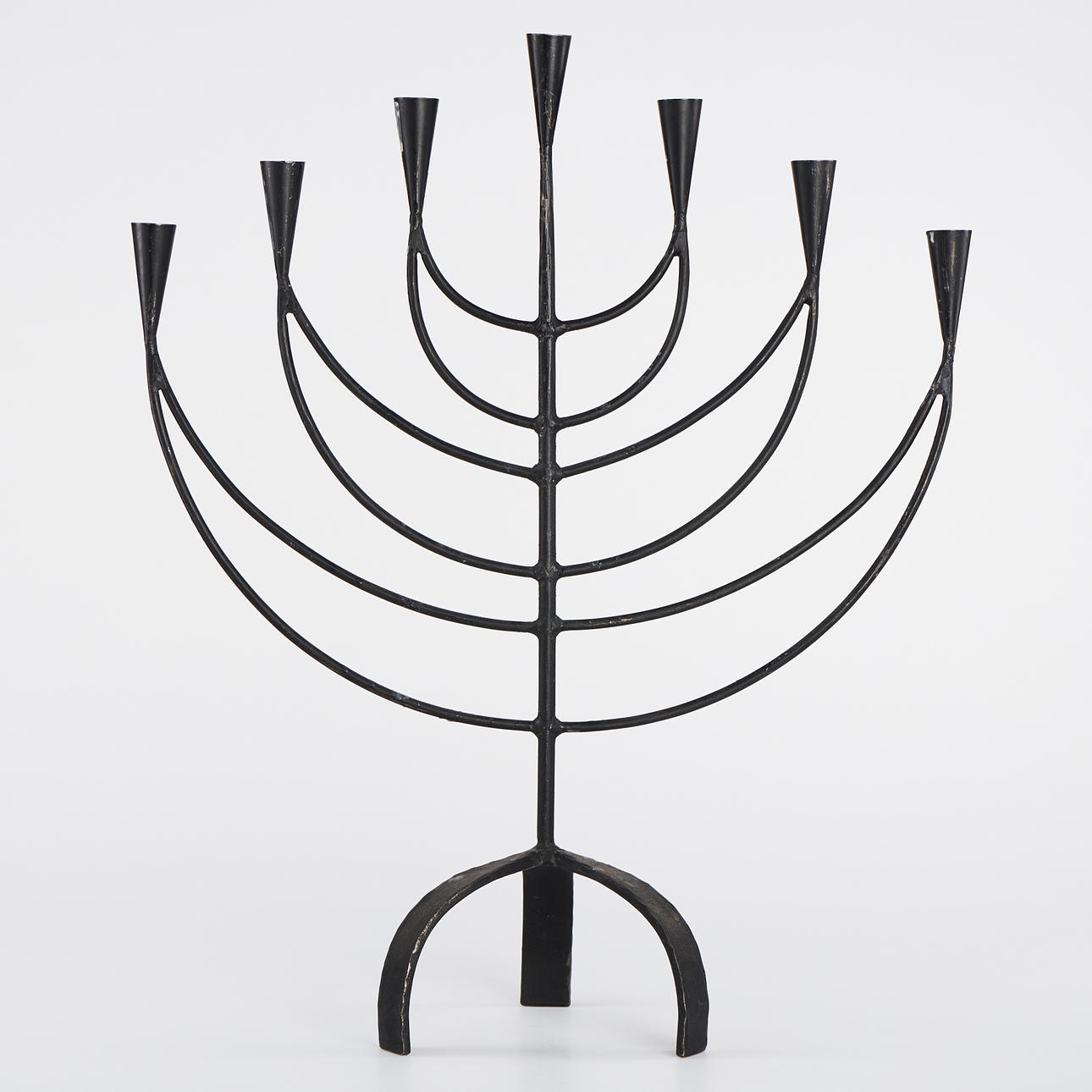 KANDELABER, järnsmide, för sju ljus.
