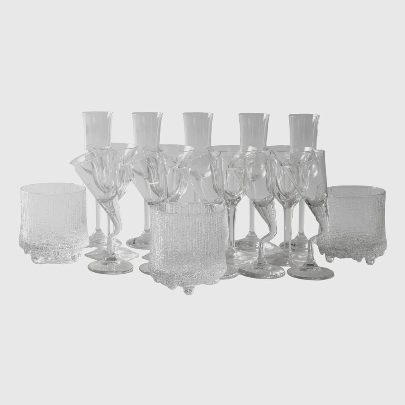 GLASS OBJECTS, 16 pcs, including Ittala.