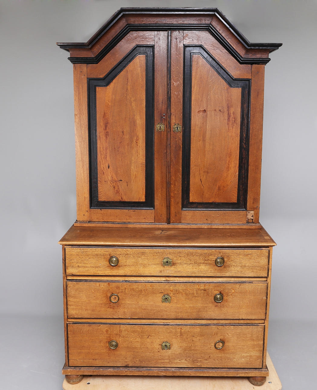 SALSSKÅP, 1700-tal.