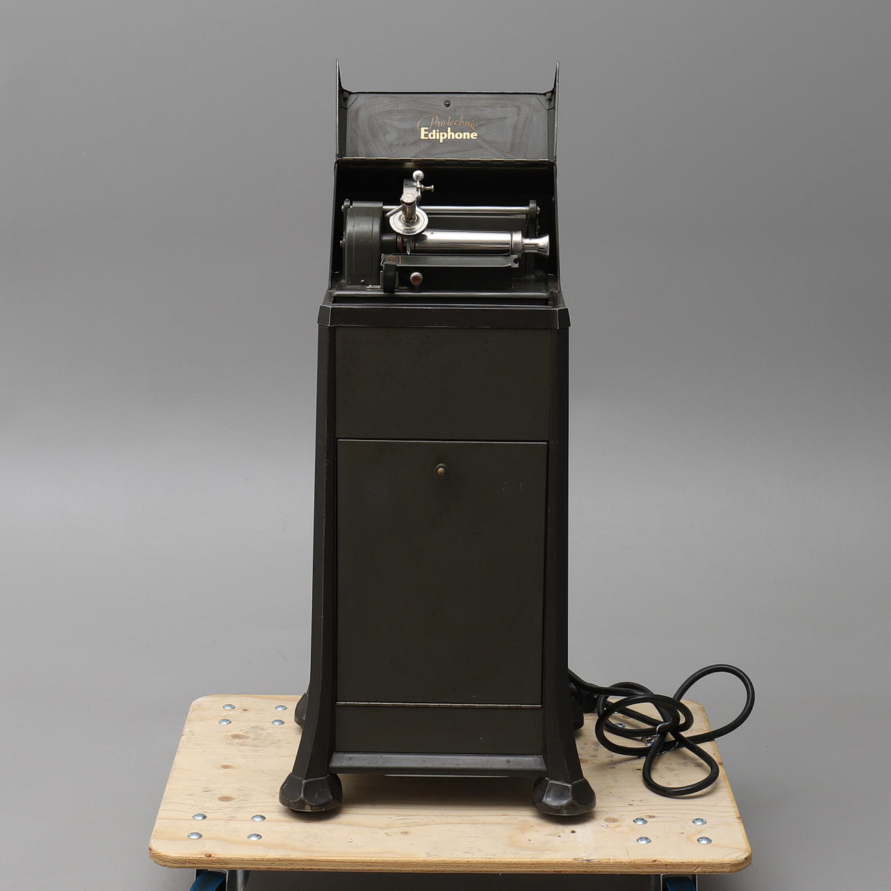 EDIPHONE, "Pro-Technic" for recording/playback of speech on wax roll.