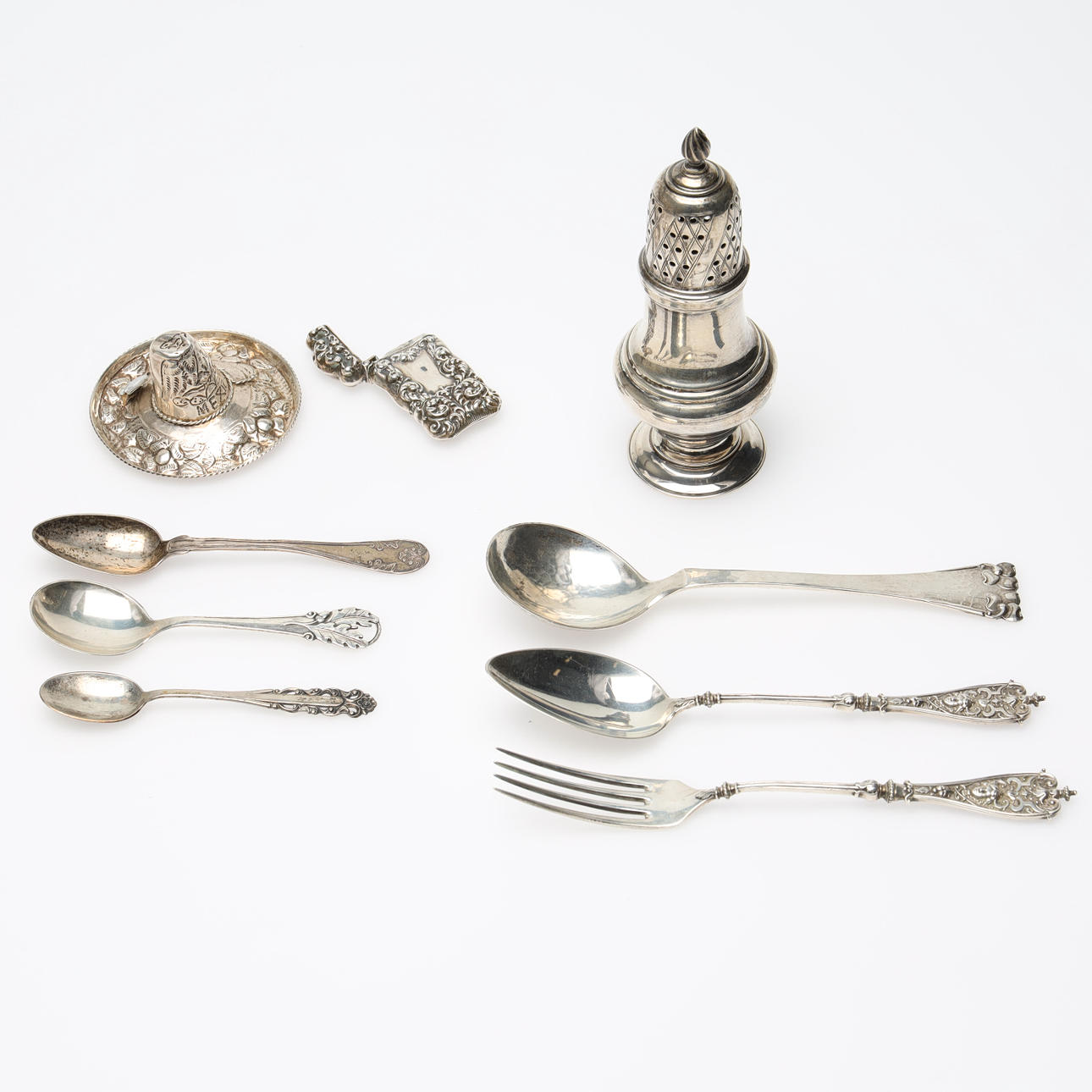 SILVER, samling, 9 delar, vikt 341 gram. Silver & Metall - Silver ...