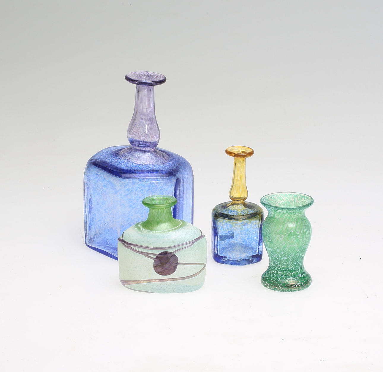 BERTIL VALLIEN. Konstglas, 4 delar, Kosta Boda, 1900-tal.