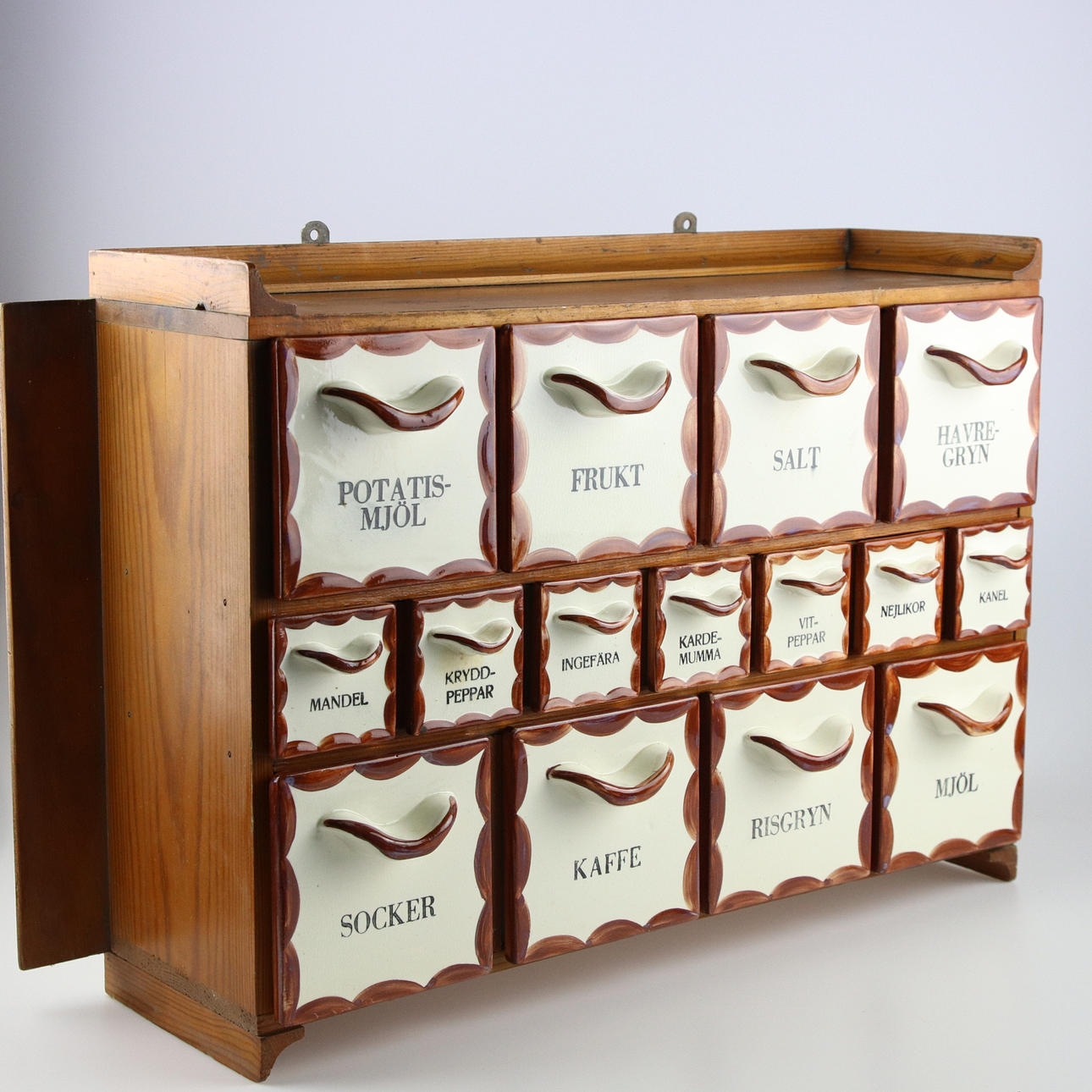 GEWÜRZREGAL, Keramik/Holz, Höganäs, 1900er. Keramik & Porzellan - Europäisch