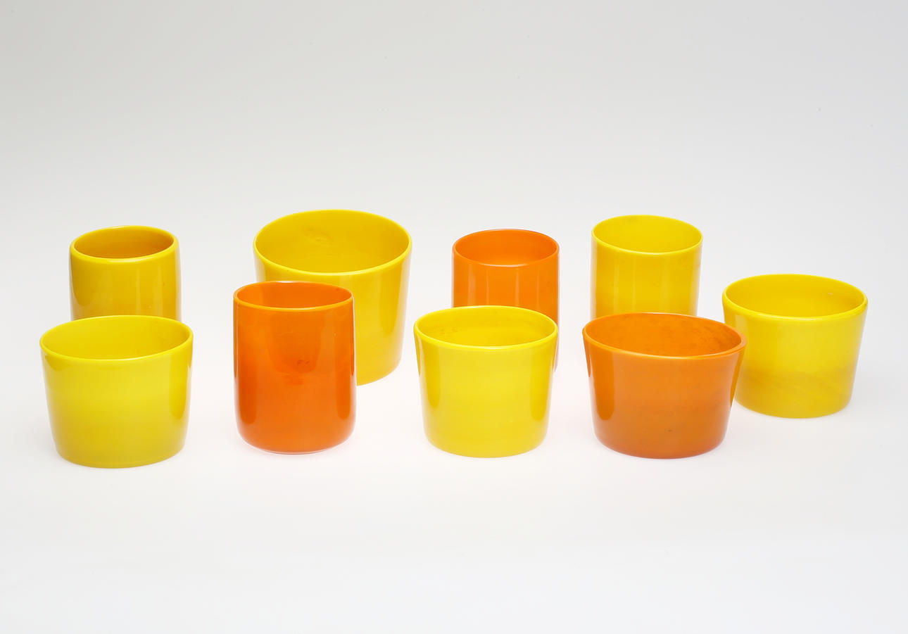 ERIK HÖGLUND. Ytterfoder, 9 delar, glas.