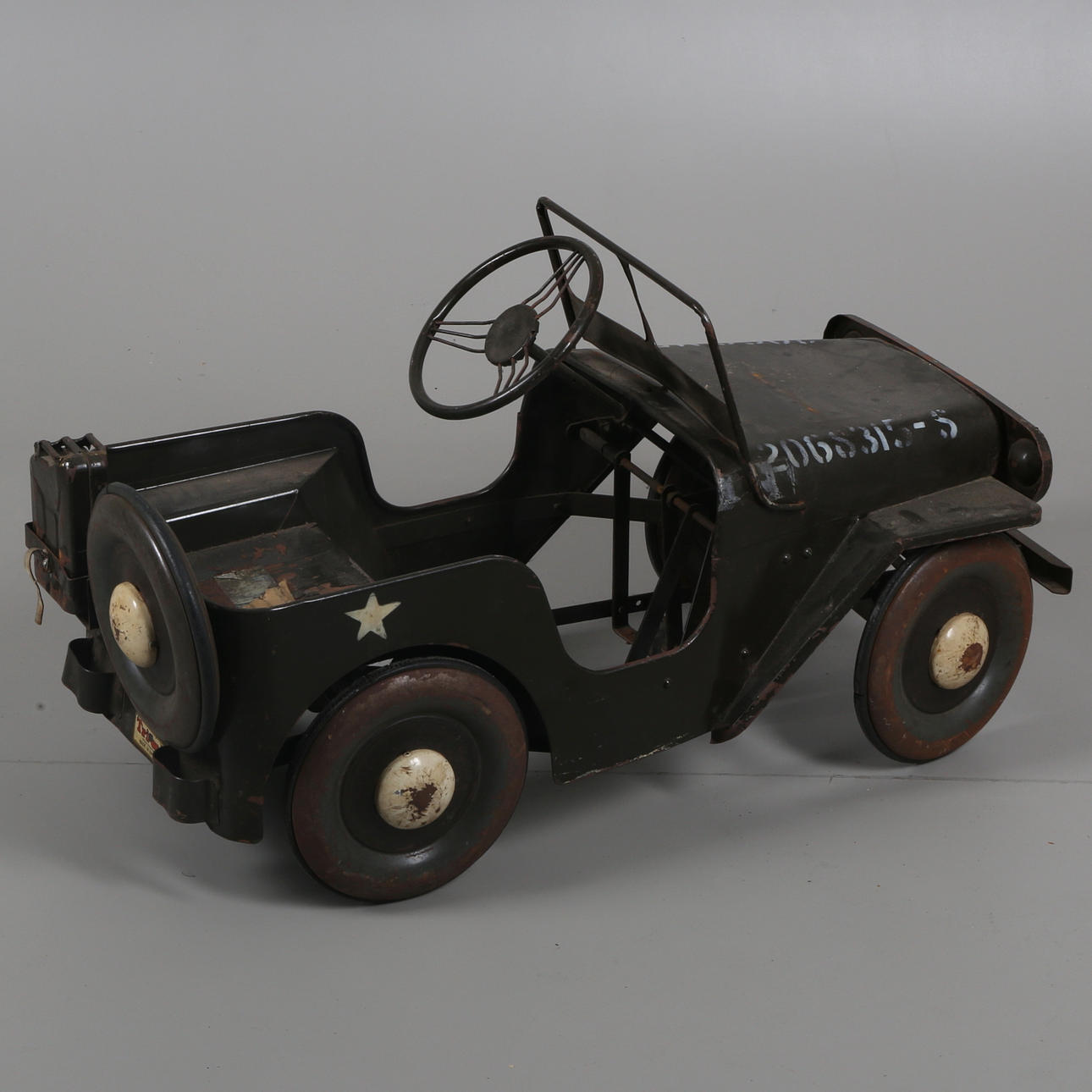 TRAMPBIL, militärjeep, Tri-ang, England, 1900-tal.