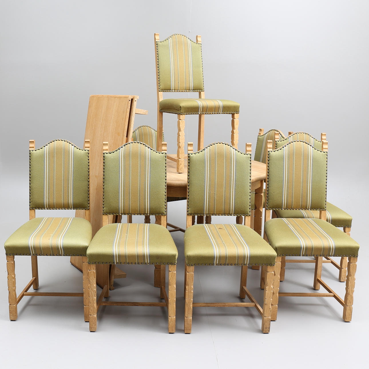 MATSALSMÖBEL, 10 delar, 1900-talets andra hälft.