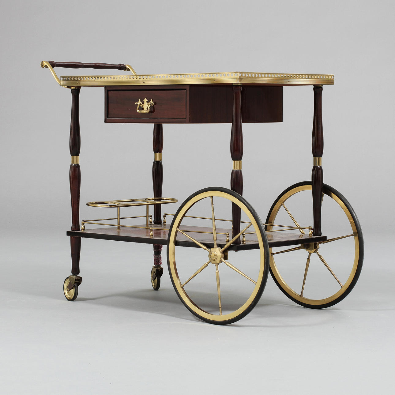 SERVERINGSVAGN, 1900-tal.