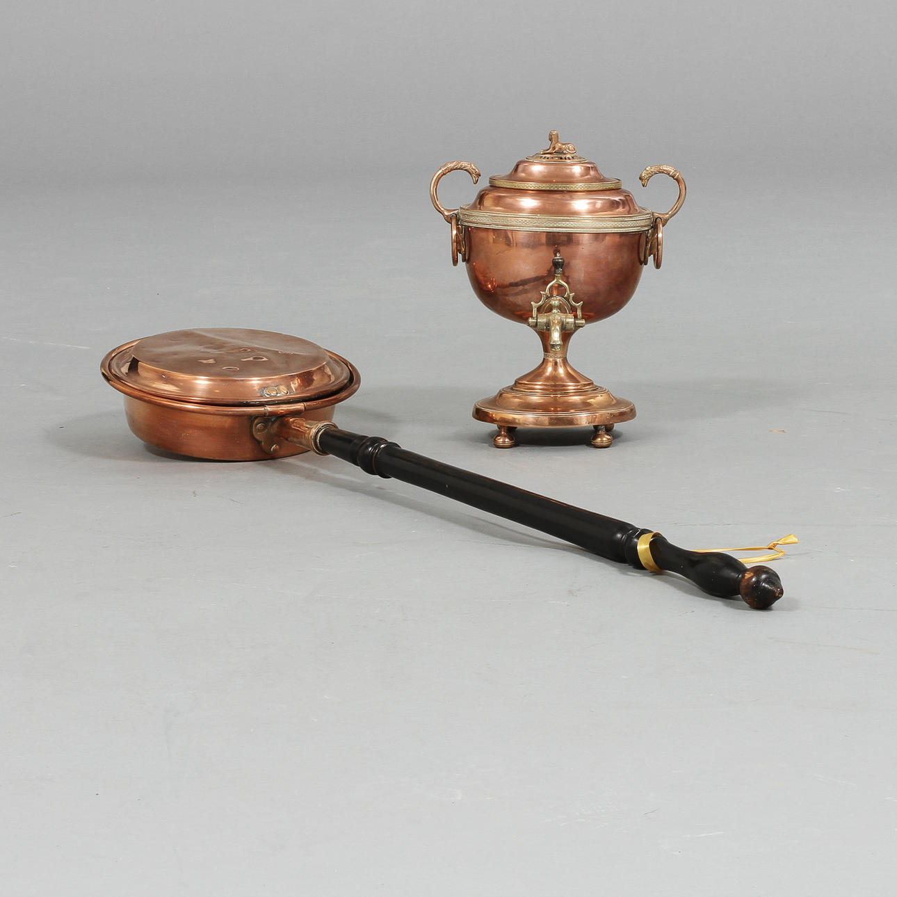 SAMOVAR och SÄNGVÄRMARE, 1800-tal.