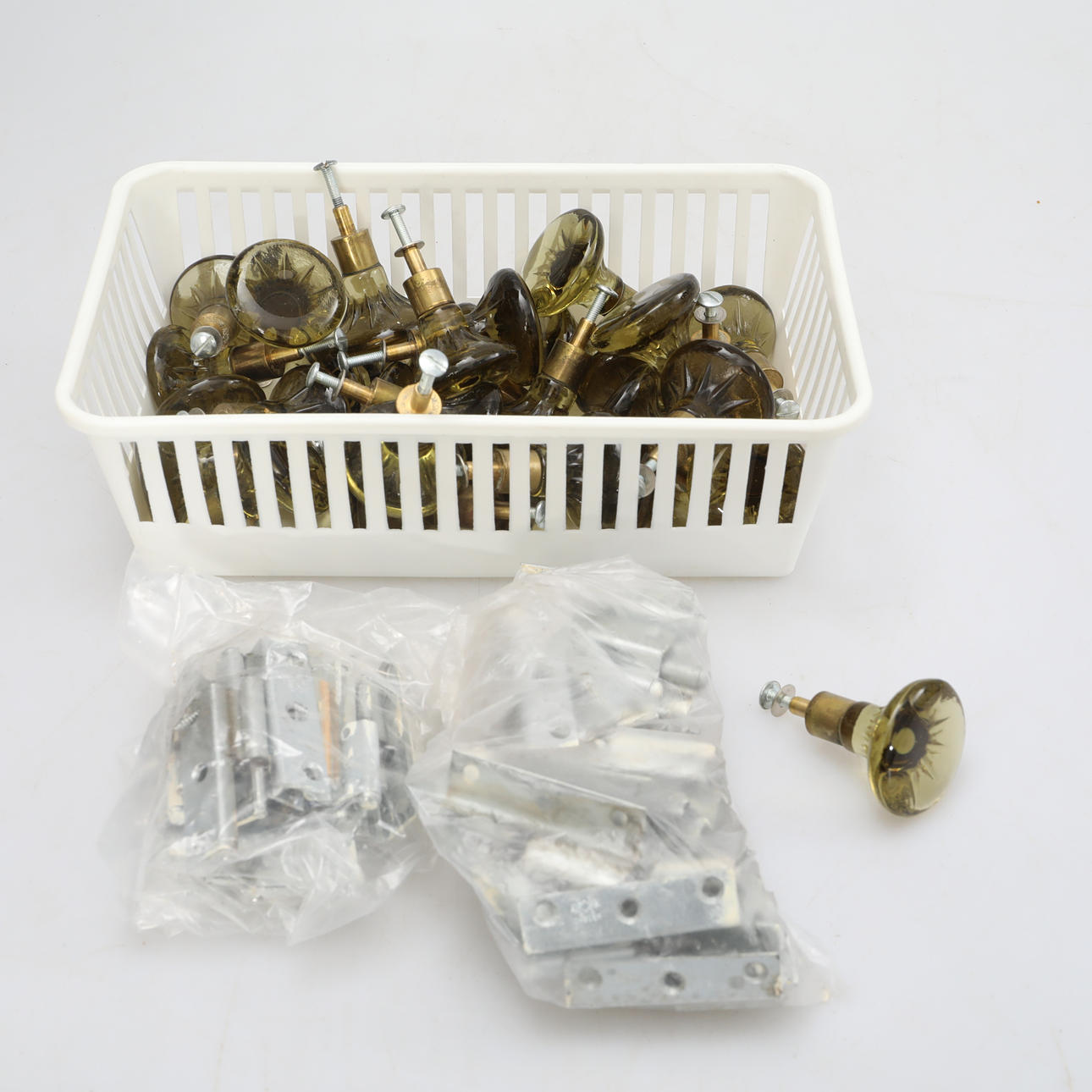 SKÅPSKNOPPAR, märkta Sweden Classic Lindshammar.