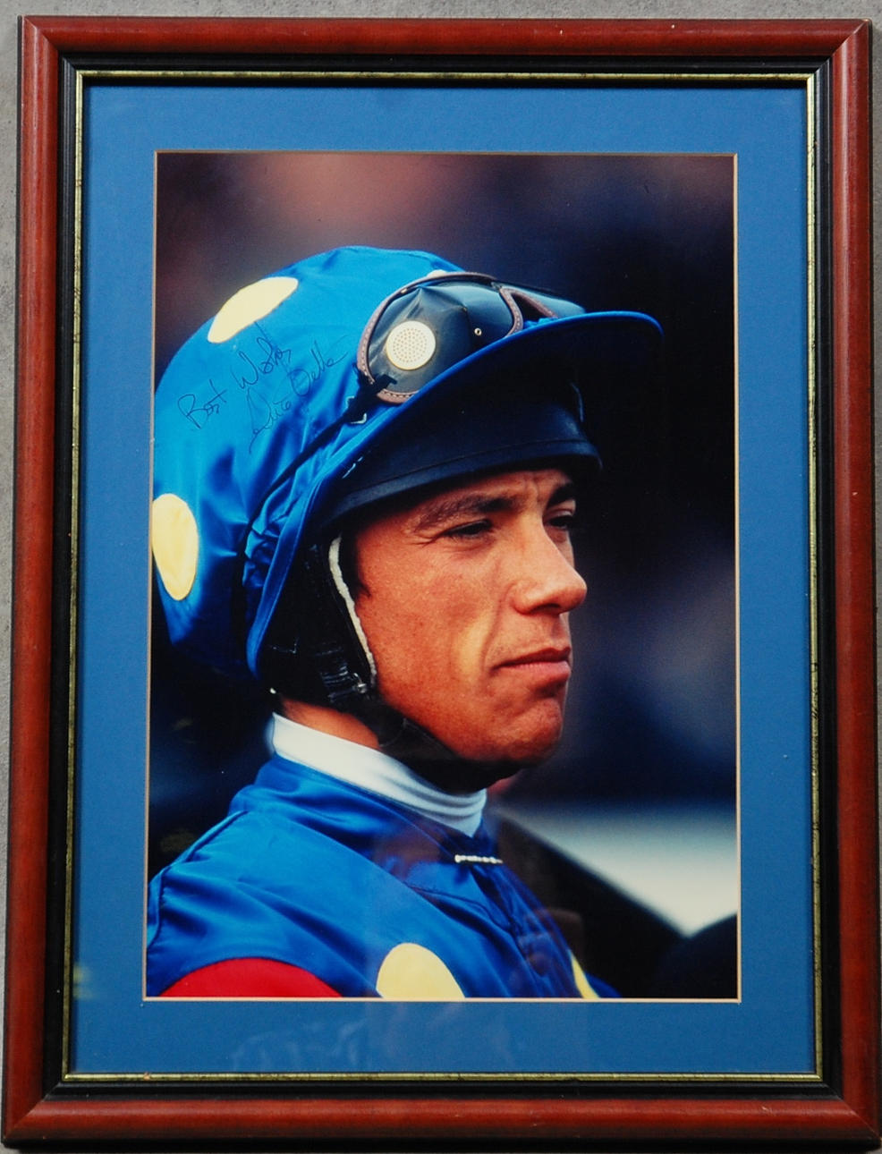 FOTOGRAFI, handsignerad, Champion jokey Frankie Dettori.
