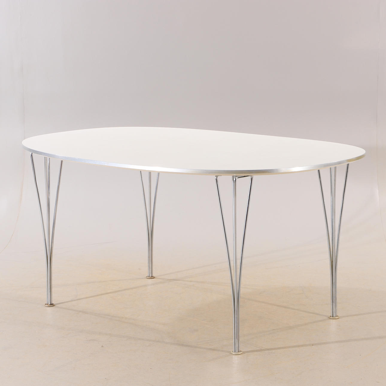 PIET HEIN & BRUNO MATHSSON. Table, "Superellipse", Fritz Hansen / MIAB, 1999.