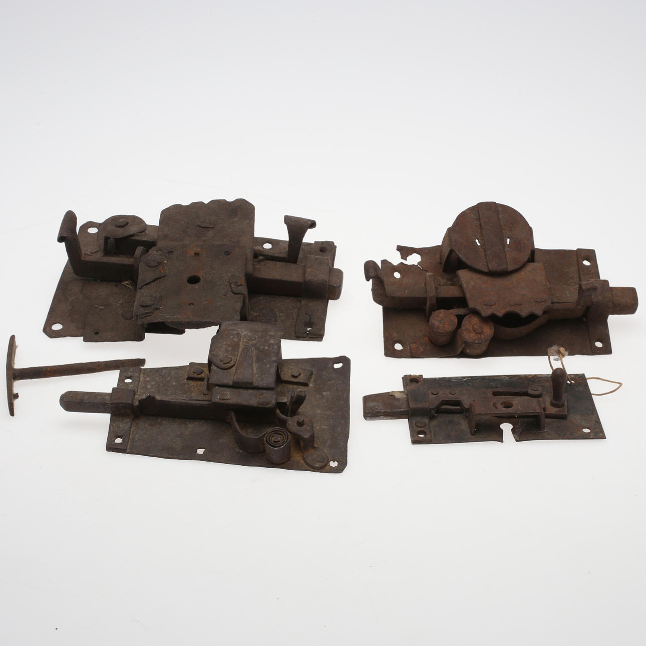 DÖRRLÅS, 4 st, järn, 17/1800-tal.
