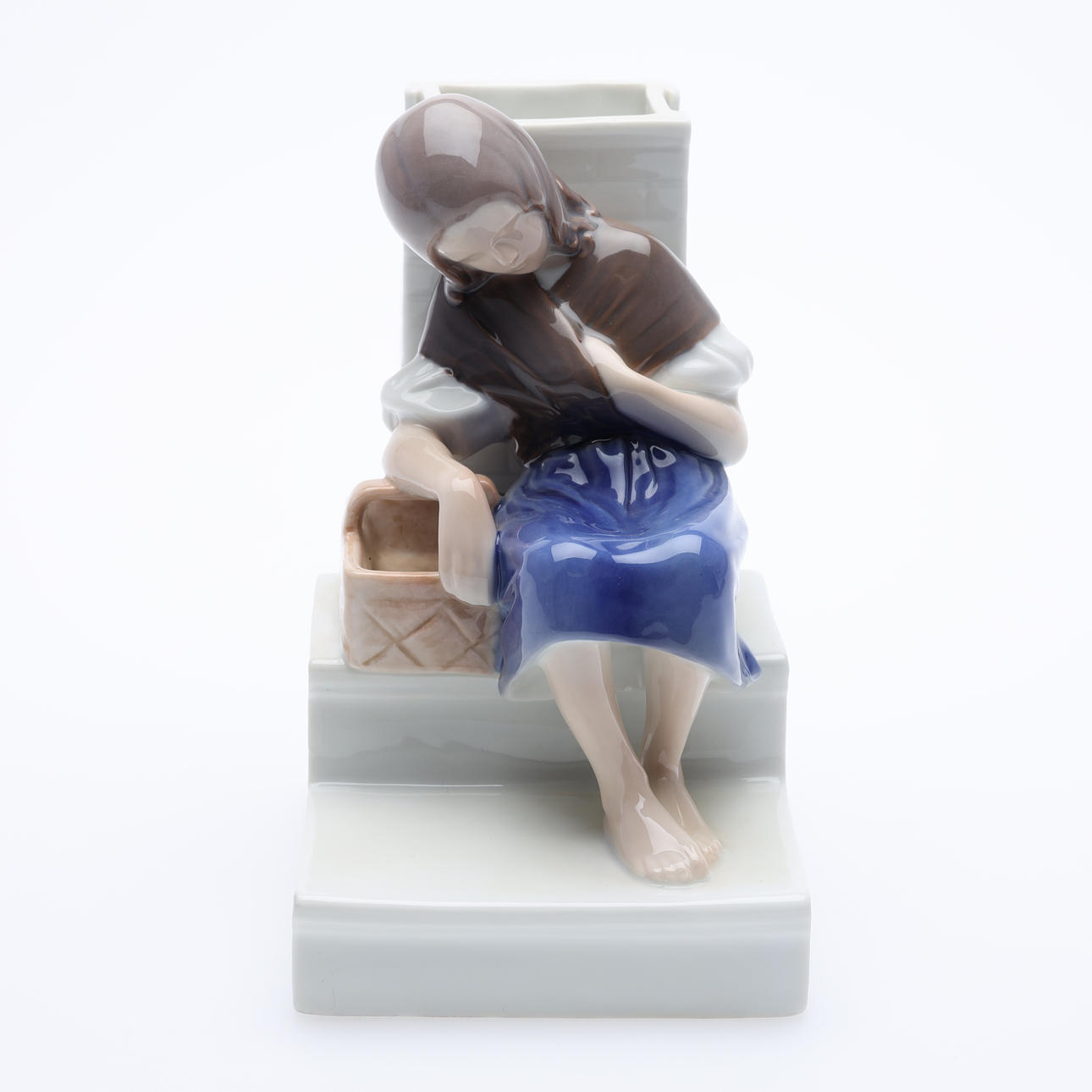 THE FIGURE 