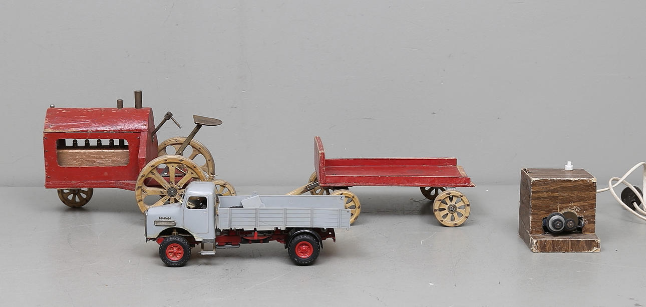 LASTBIL, Arnold samt TRÄTRAKTOR, 1950-tal.