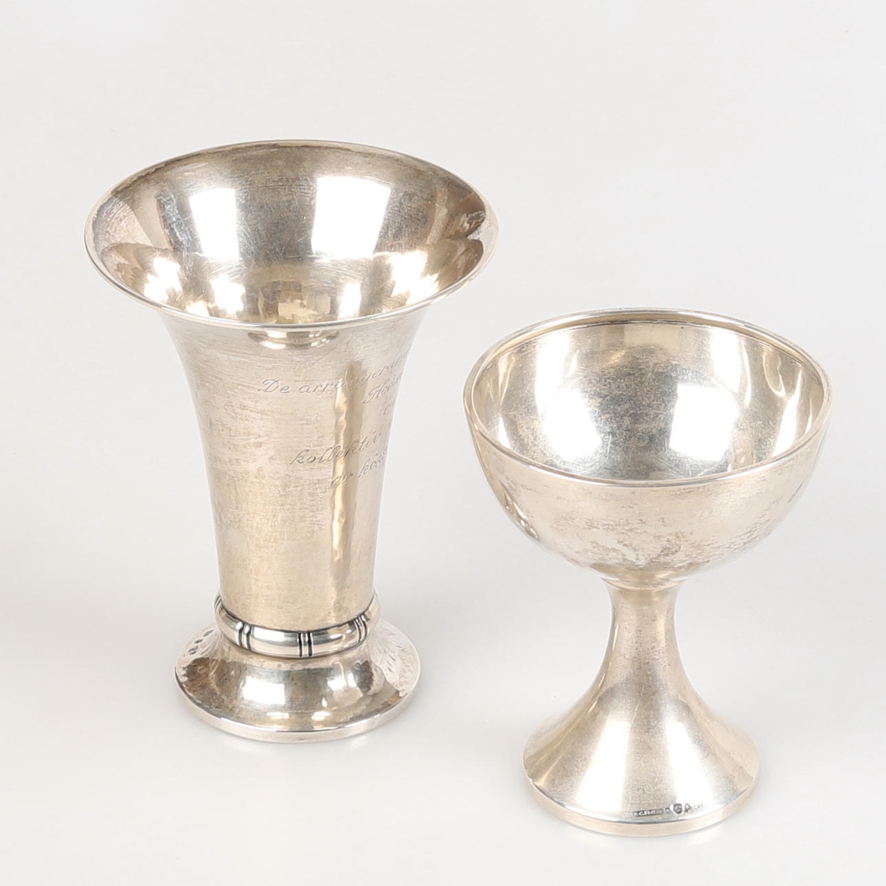 SILVERPOKALER, 2 st, silver, med gravyr. Silver & Metall - Silver ...