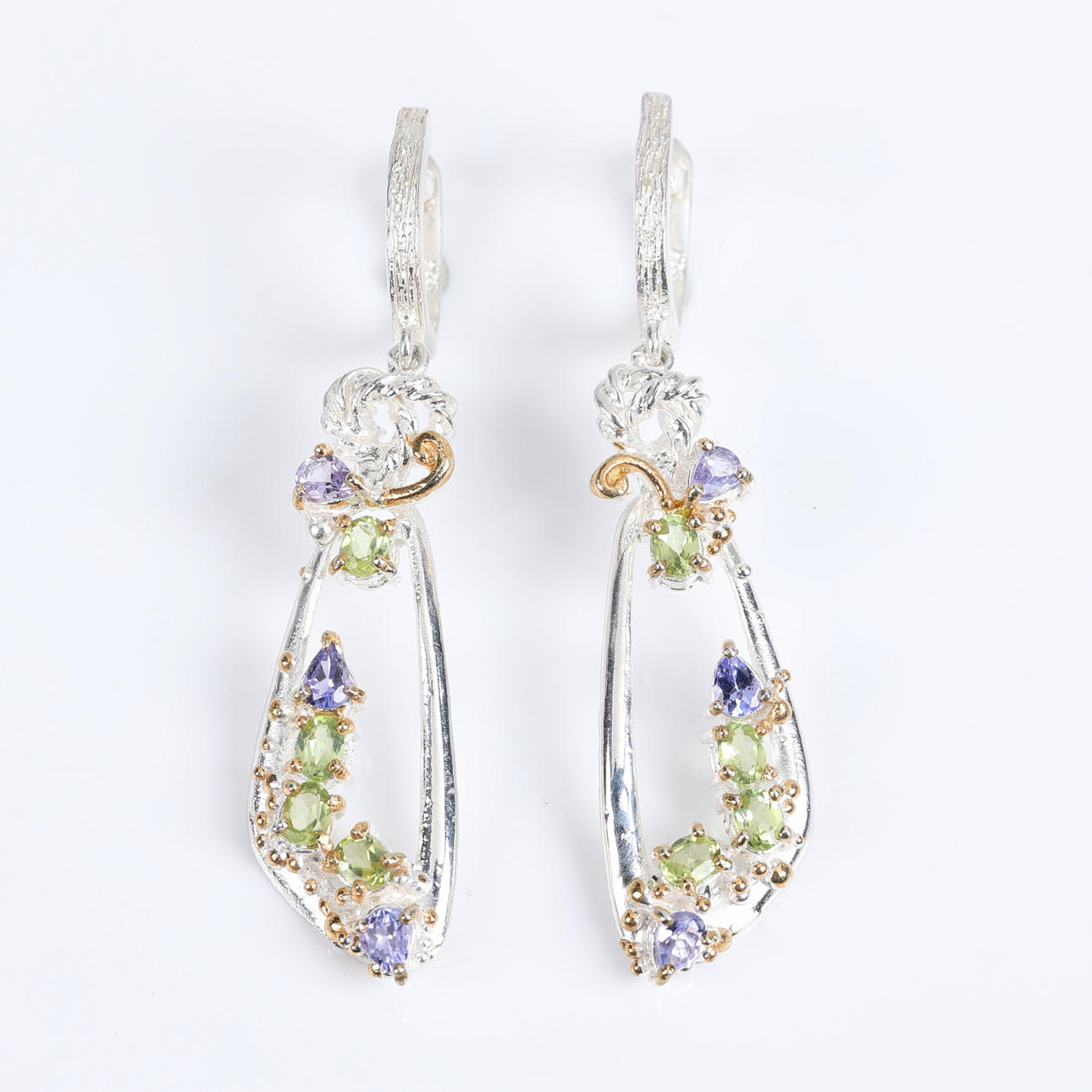 KORVAKORU, Sterling hopea, Peridot, Tansaniitit.