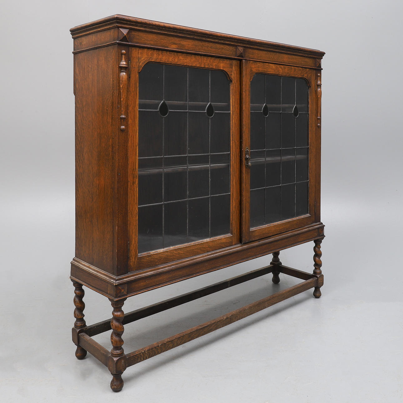 A REPRODUCTION OAK BOOKCASE, IN LATE 17TH CENTURY STYLE. Furniture ...