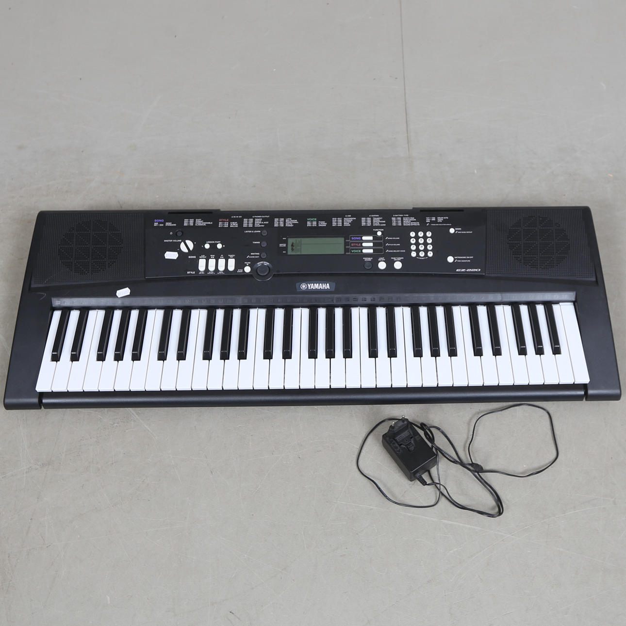 TASTATUR, Yamaha EZ-220.