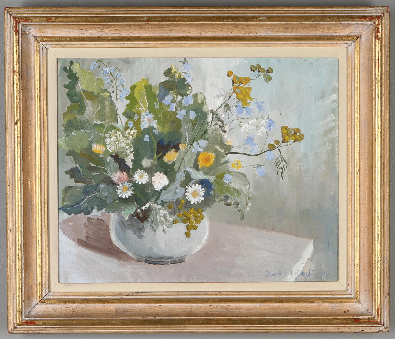 RAGNHILD NORDENSTEN. Blomsterstilleben, olja på duk, signerad och daterad 1944.