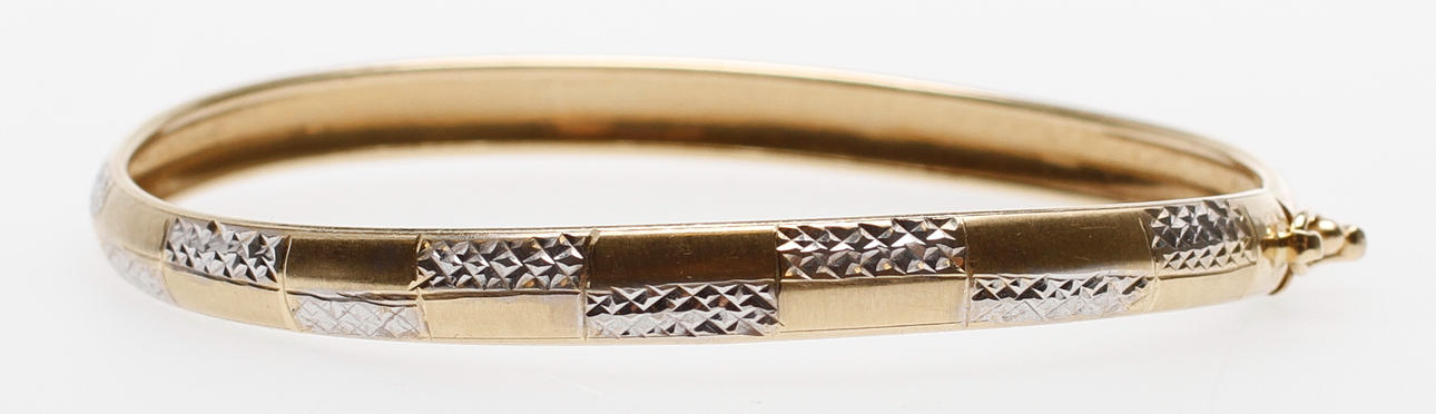 ARMBAND, 8k guld, vikt ca 5,2 gram.