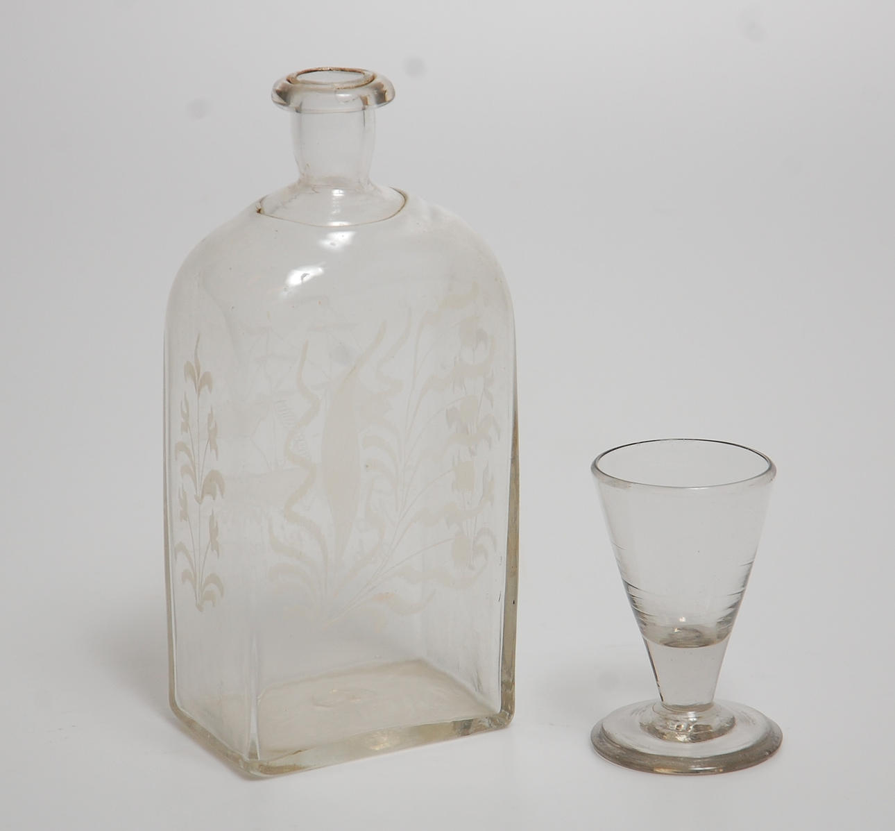 SNAPPSGLAS, PLUNTA, 1800-talets första hälft.
